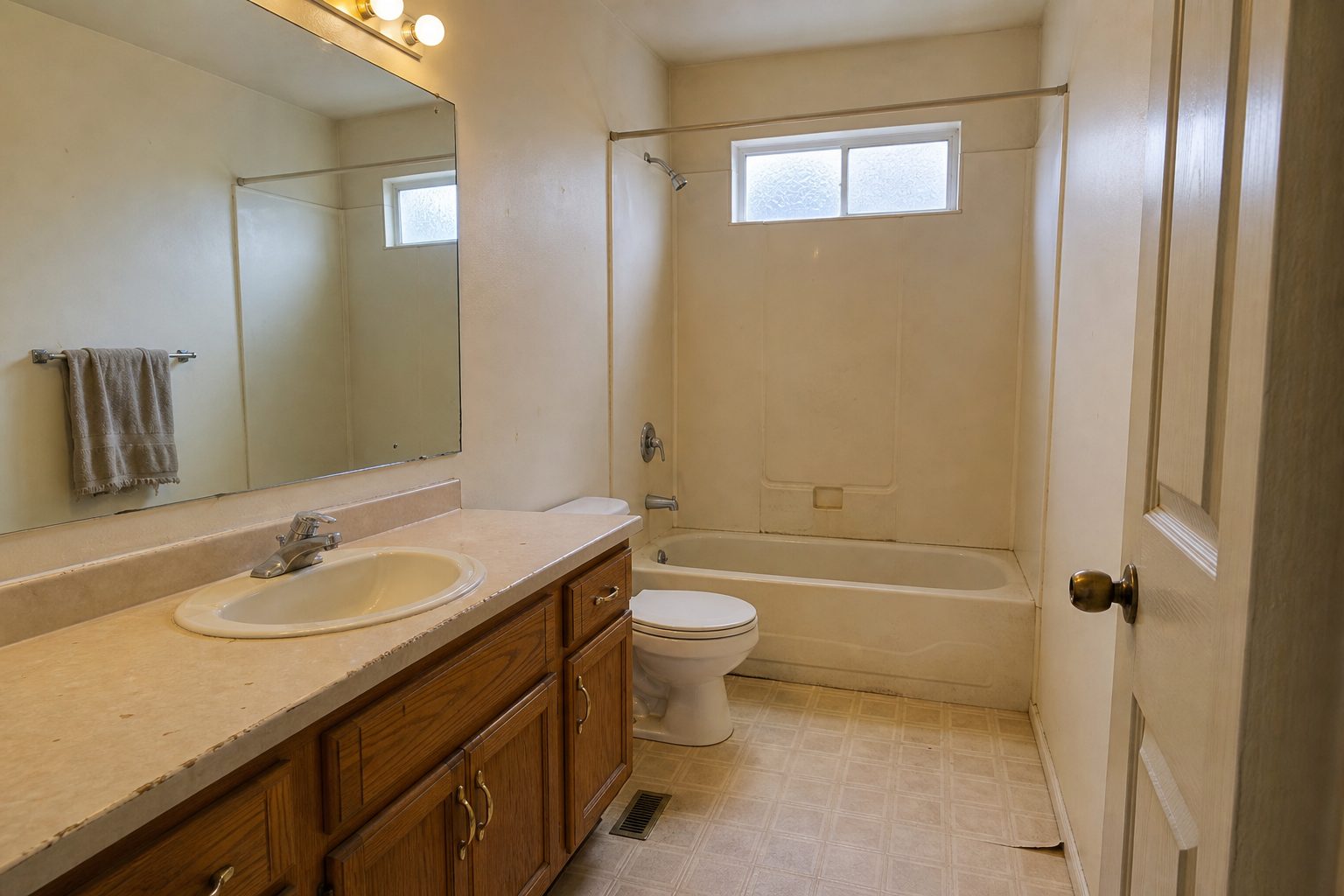 Before — Hall Bathroom Remodel